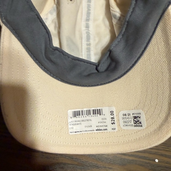 Adidas Adjustable Fit Hat - Picture 3 of 4